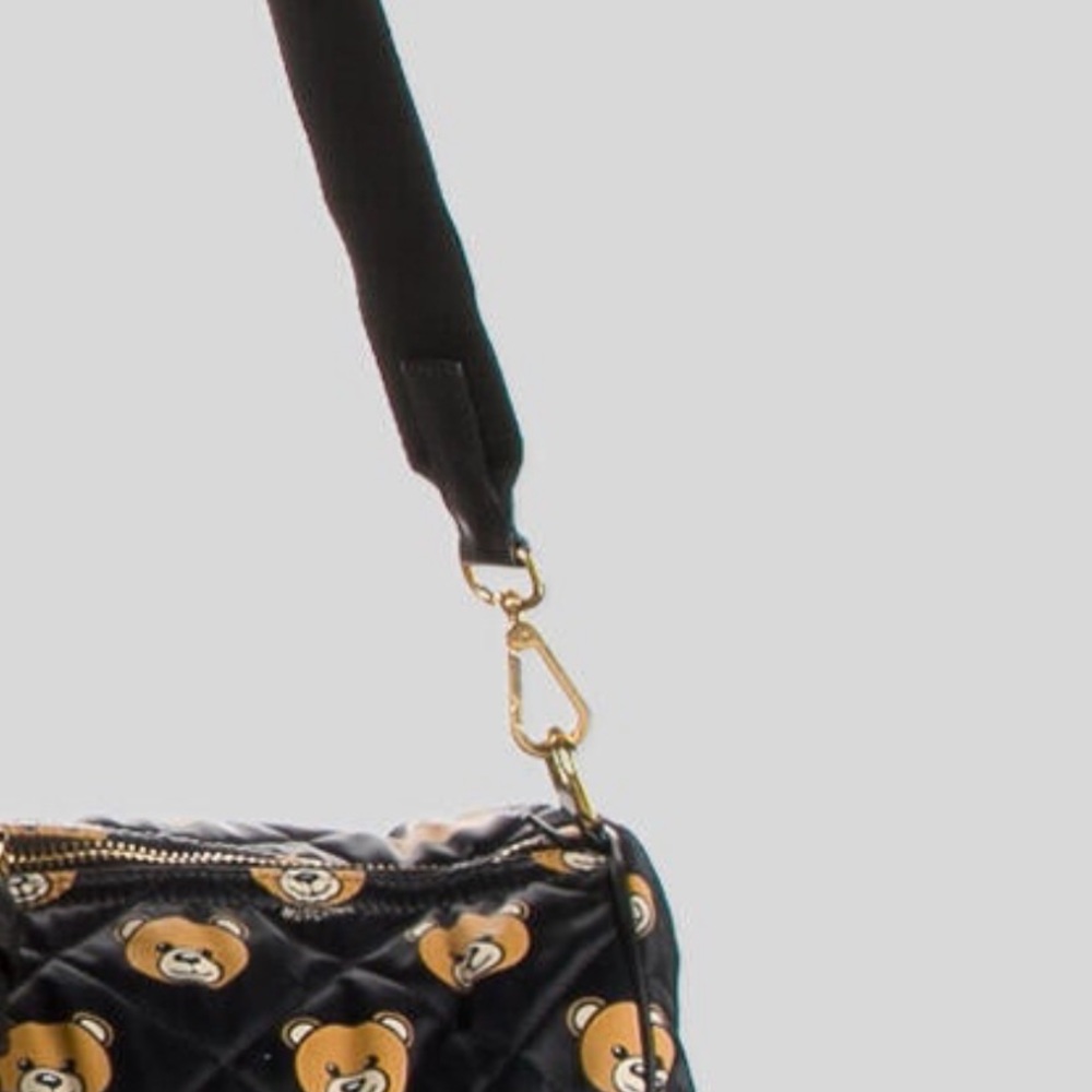 Moschino Bear Print Quilted Weekender Bag - Picture 12 of 17